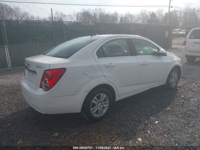 Photo 3 VIN: 1G1JC5SH4G4185919 - CHEVROLET SONIC 