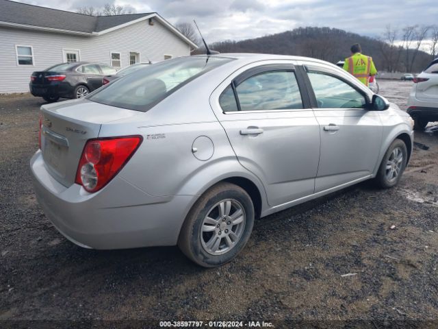 Photo 3 VIN: 1G1JC5SH5C4106641 - CHEVROLET SONIC 