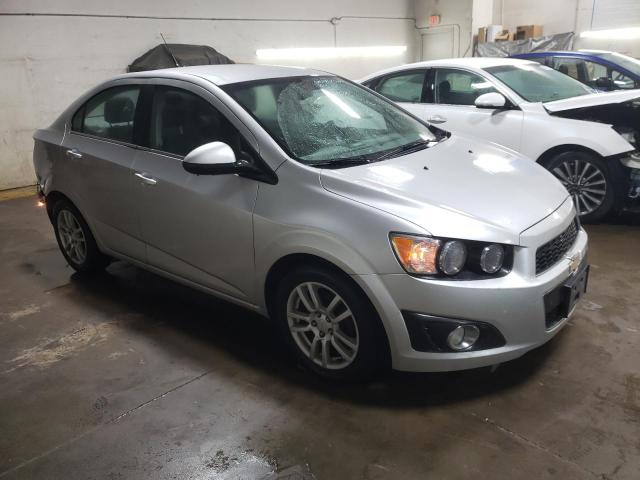 Photo 3 VIN: 1G1JC5SH5C4153653 - CHEVROLET SONIC LT 