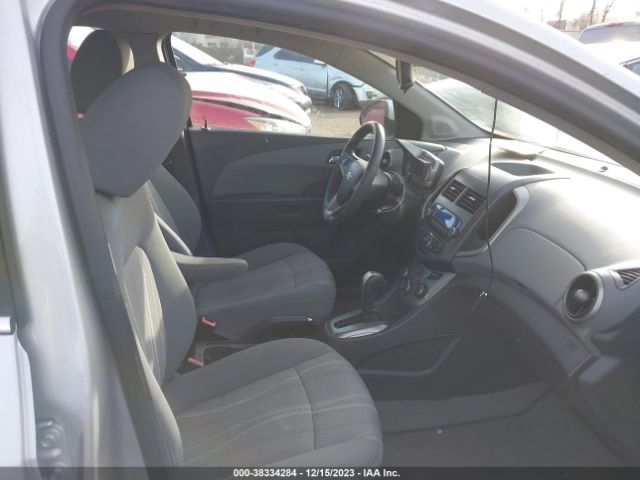 Photo 4 VIN: 1G1JC5SH5C4156309 - CHEVROLET SONIC 