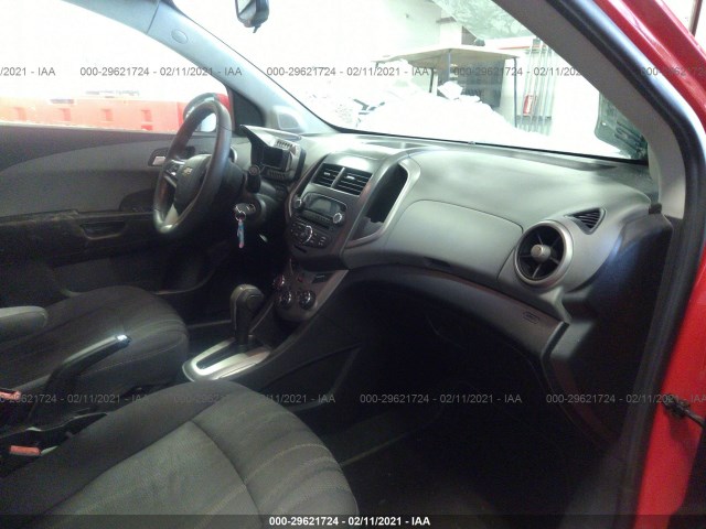 Photo 4 VIN: 1G1JC5SH5D4116703 - CHEVROLET SONIC 