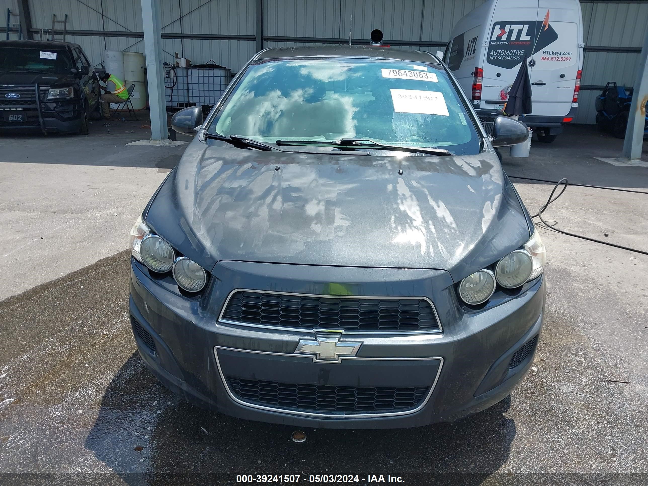 Photo 5 VIN: 1G1JC5SH5E4159245 - CHEVROLET SONIC 