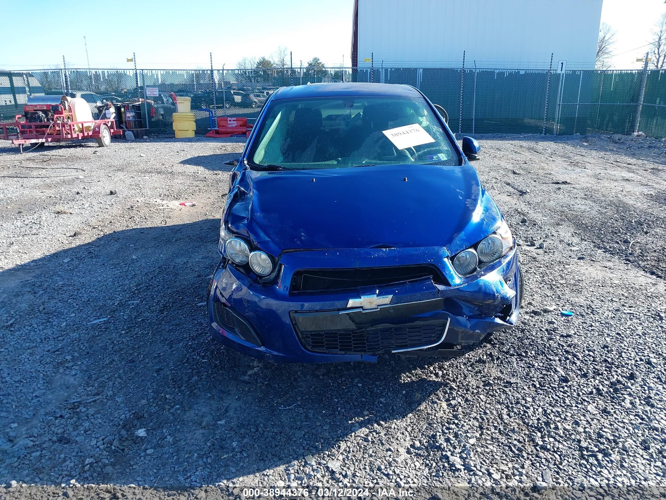 Photo 11 VIN: 1G1JC5SH5E4175929 - CHEVROLET SONIC 