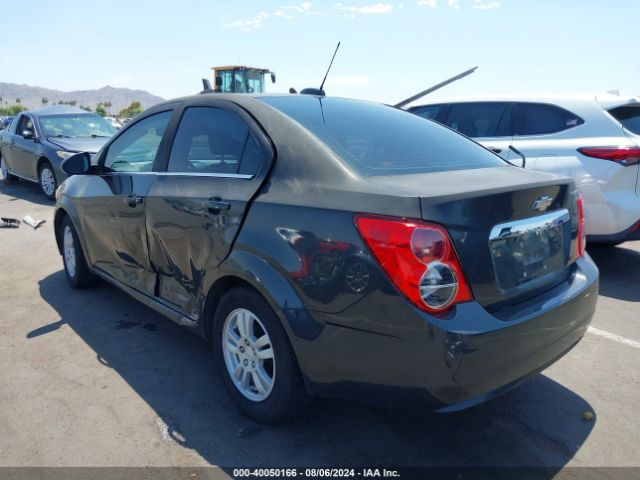 Photo 2 VIN: 1G1JC5SH5F4113433 - CHEVROLET SONIC 