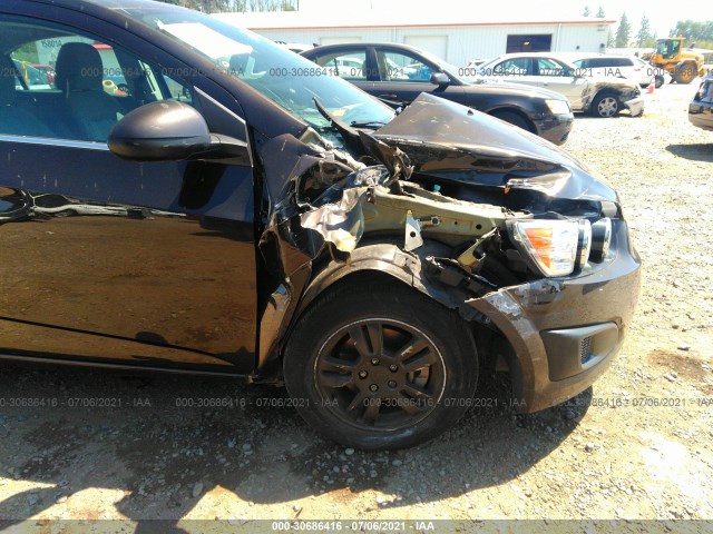 Photo 5 VIN: 1G1JC5SH5F4122486 - CHEVROLET SONIC 