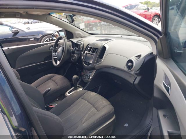 Photo 4 VIN: 1G1JC5SH5F4218702 - CHEVROLET SONIC 