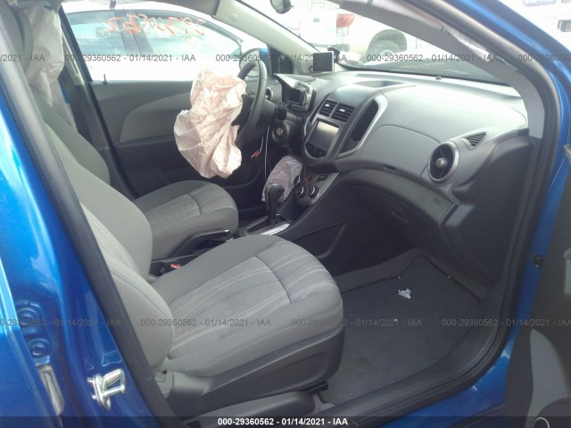 Photo 4 VIN: 1G1JC5SH5G4124501 - CHEVROLET SONIC 