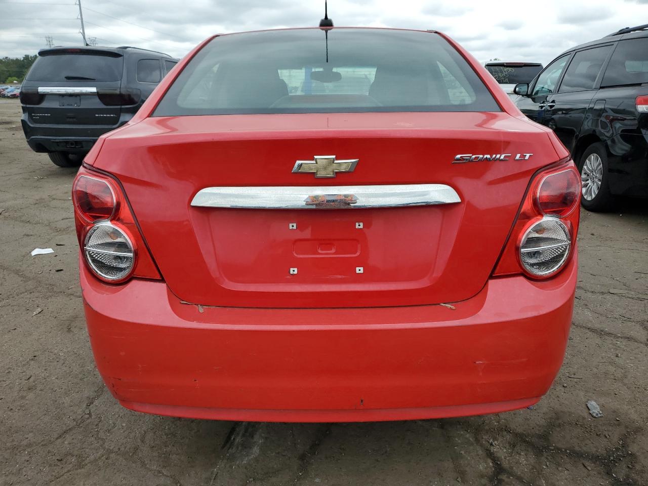 Photo 5 VIN: 1G1JC5SH5G4131674 - CHEVROLET SONIC 