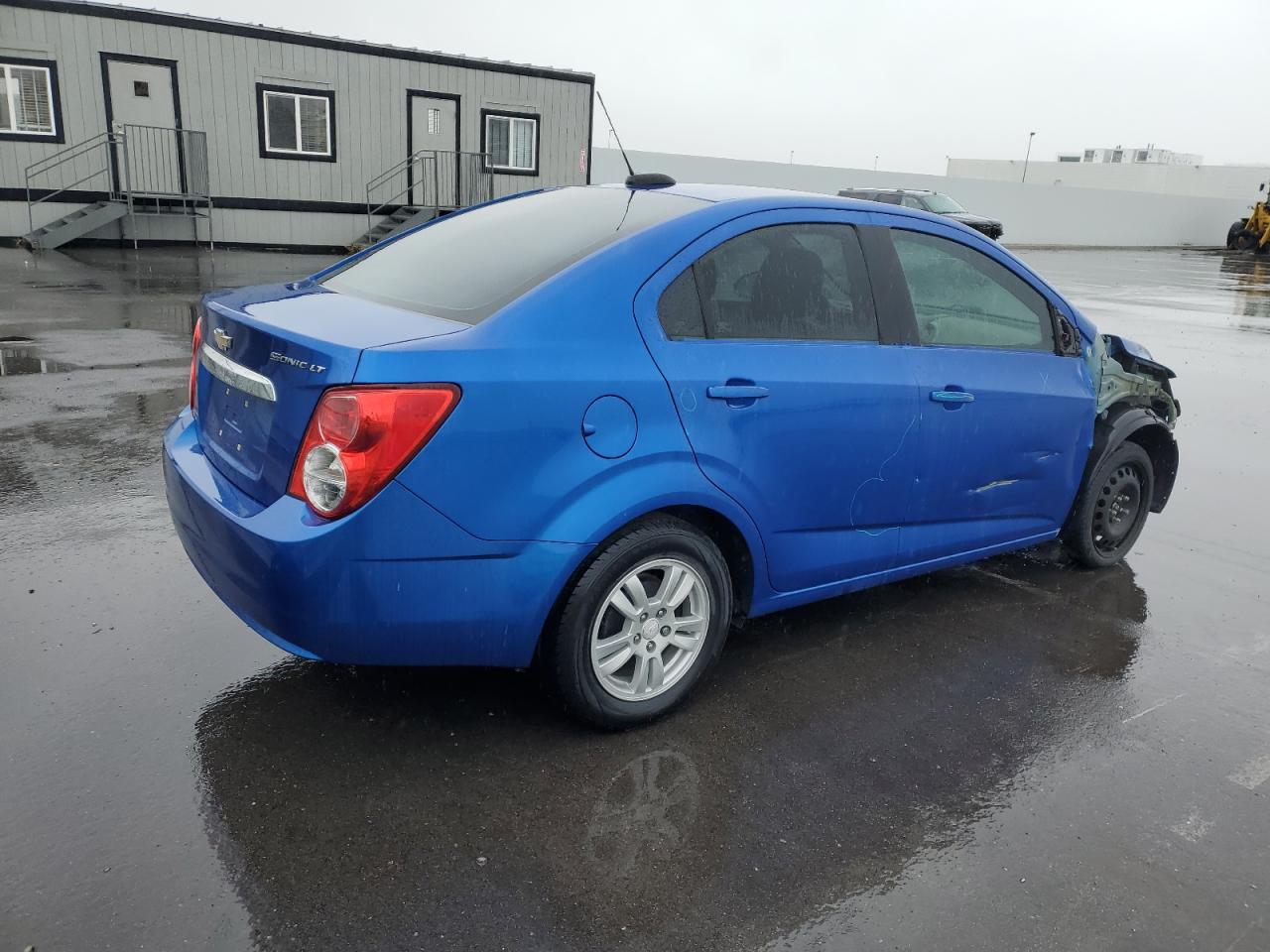 Photo 2 VIN: 1G1JC5SH5G4165193 - CHEVROLET SONIC 