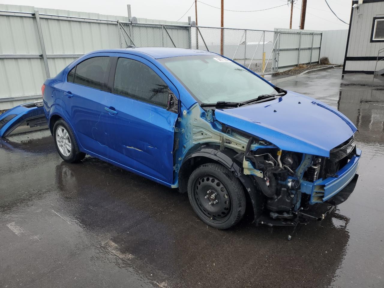 Photo 3 VIN: 1G1JC5SH5G4165193 - CHEVROLET SONIC 