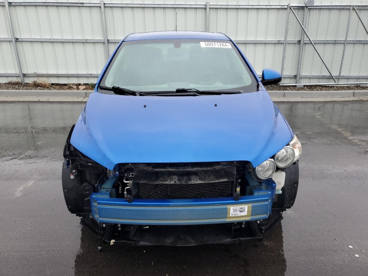 Photo 4 VIN: 1G1JC5SH5G4165193 - CHEVROLET SONIC 