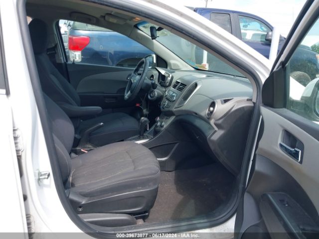 Photo 4 VIN: 1G1JC5SH6C4139552 - CHEVROLET SONIC 