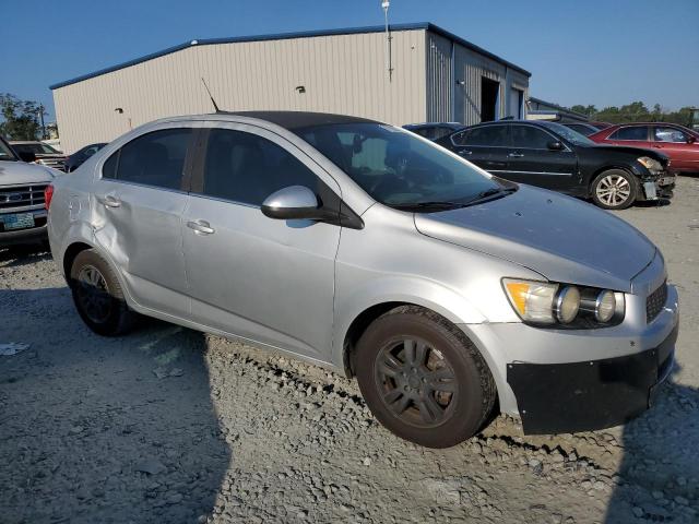 Photo 3 VIN: 1G1JC5SH6D4169572 - CHEVROLET SONIC LT 