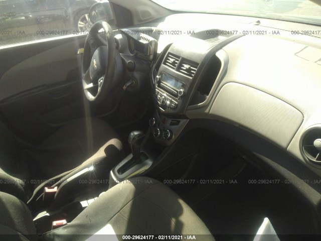 Photo 4 VIN: 1G1JC5SH6D4174416 - CHEVROLET SONIC 