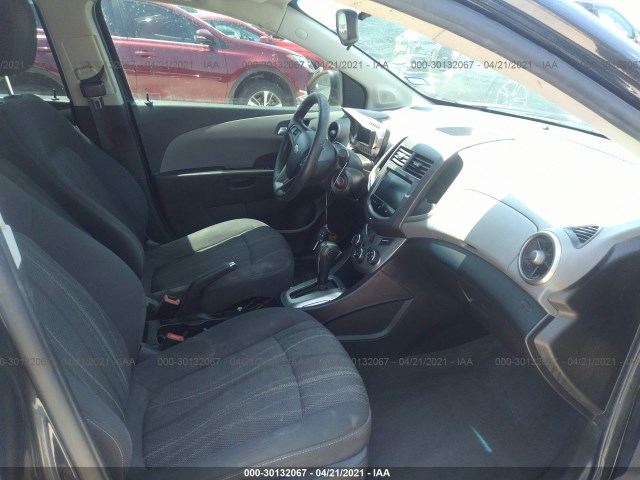 Photo 4 VIN: 1G1JC5SH6D4256260 - CHEVROLET SONIC 