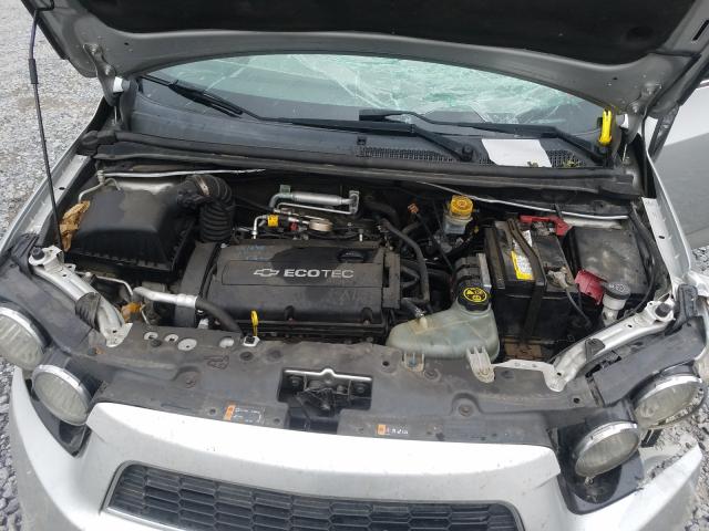 Photo 6 VIN: 1G1JC5SH6E4183926 - CHEVROLET SONIC 