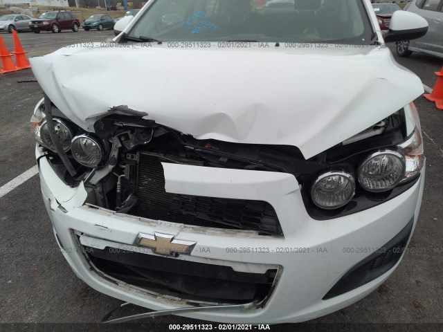 Photo 5 VIN: 1G1JC5SH6E4184090 - CHEVROLET SONIC 