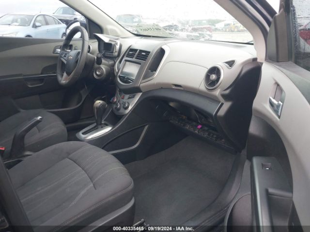 Photo 4 VIN: 1G1JC5SH6F4189873 - CHEVROLET SONIC 