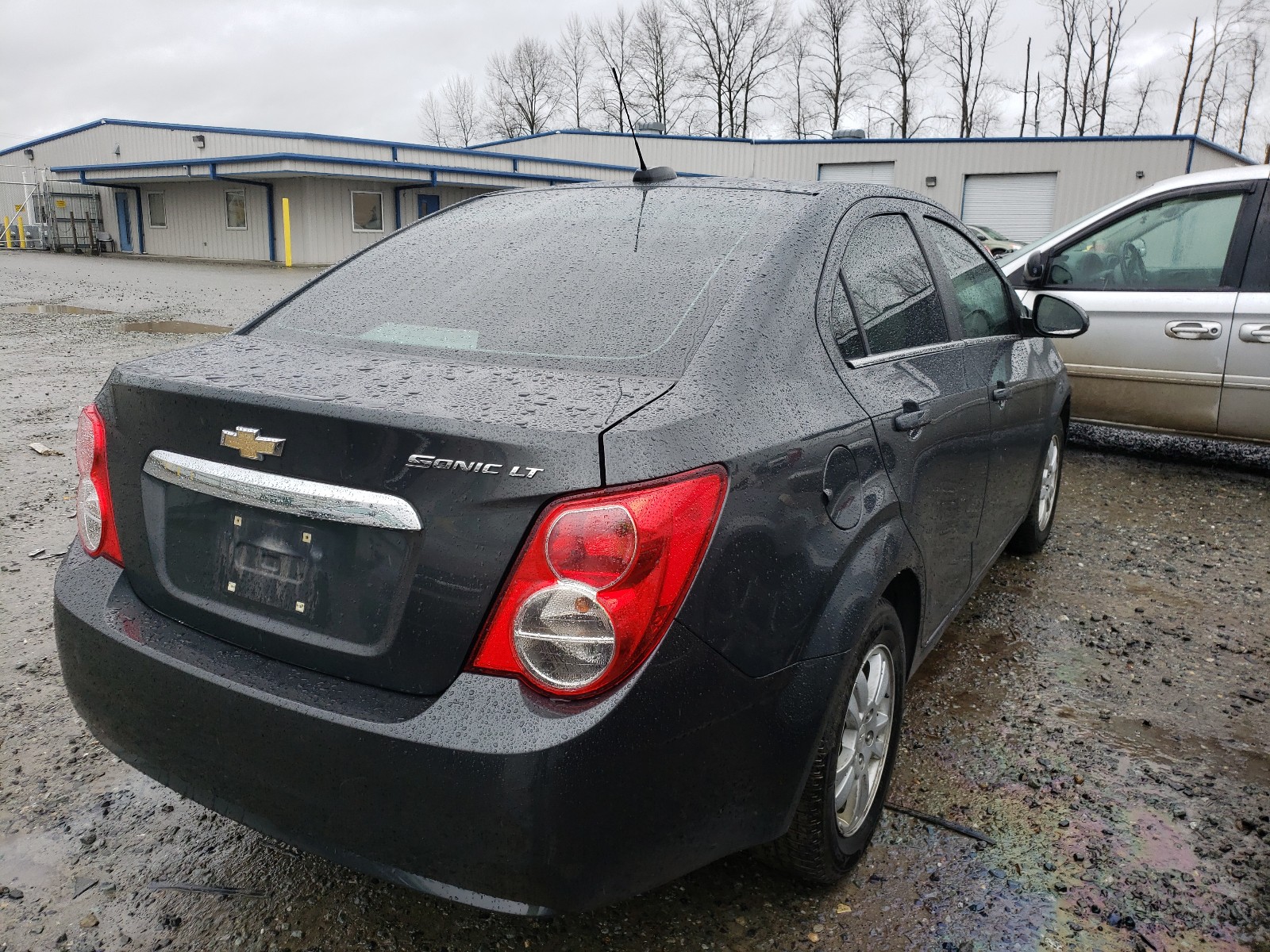 Photo 3 VIN: 1G1JC5SH6F4204145 - CHEVROLET SONIC LT 