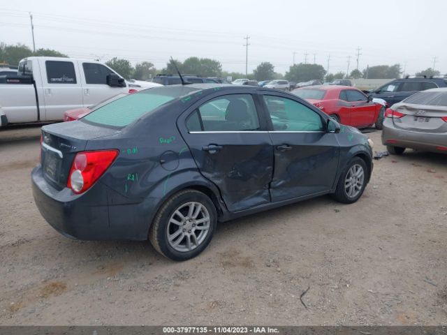 Photo 3 VIN: 1G1JC5SH7C4172320 - CHEVROLET SONIC 