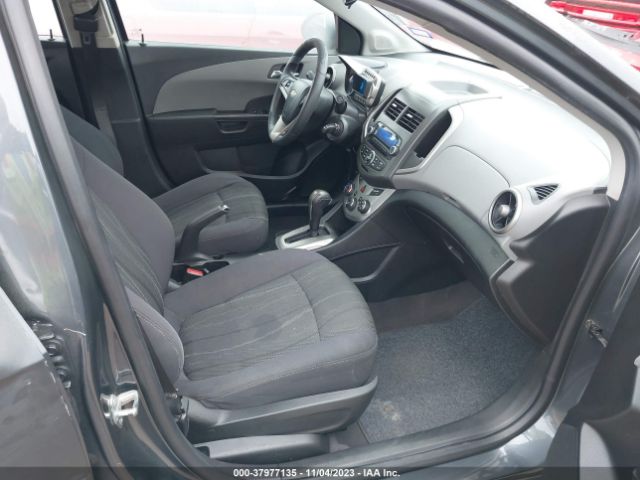 Photo 4 VIN: 1G1JC5SH7C4172320 - CHEVROLET SONIC 