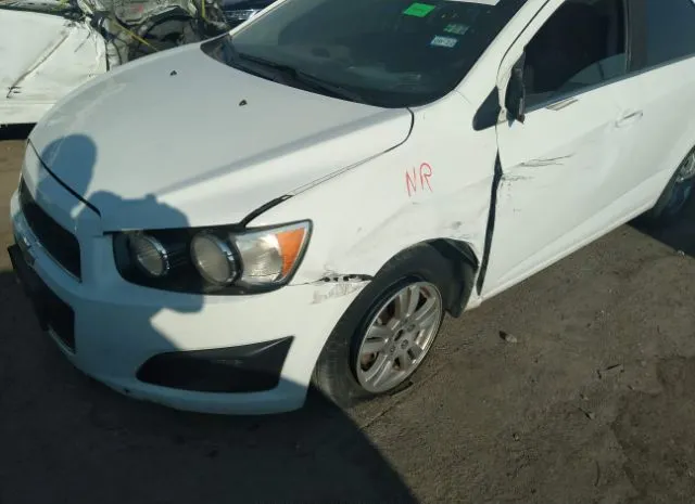 Photo 5 VIN: 1G1JC5SH7C4176528 - CHEVROLET SONIC 