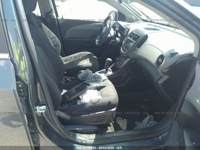 Photo 4 VIN: 1G1JC5SH7D4151226 - CHEVROLET SONIC 