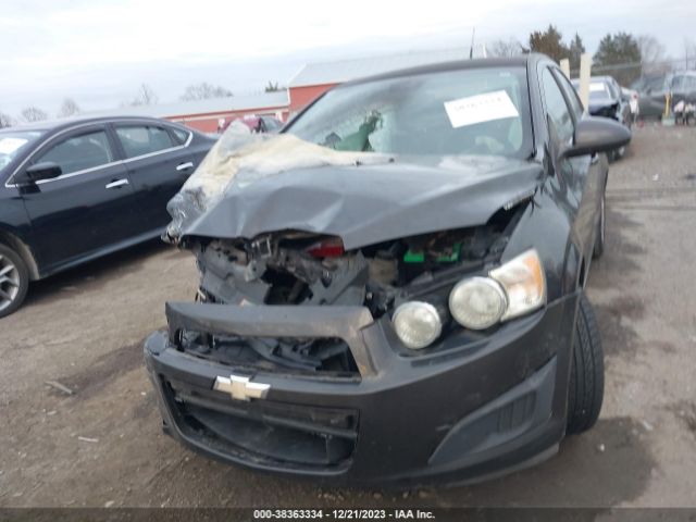 Photo 5 VIN: 1G1JC5SH7D4193346 - CHEVROLET SONIC 