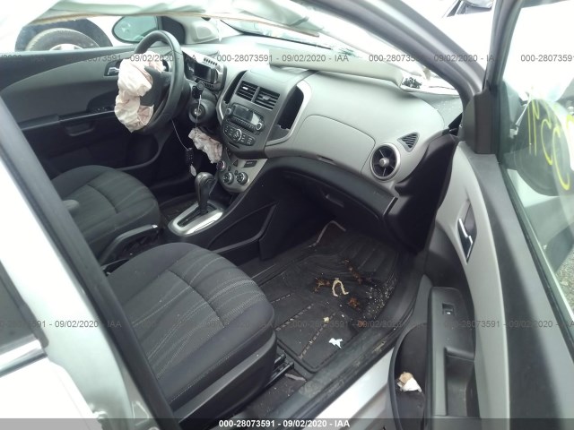 Photo 4 VIN: 1G1JC5SH7E4144021 - CHEVROLET SONIC 