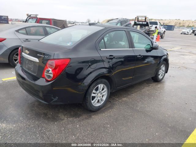 Photo 3 VIN: 1G1JC5SH7F4127639 - CHEVROLET SONIC 