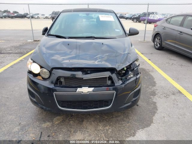 Photo 5 VIN: 1G1JC5SH7F4127639 - CHEVROLET SONIC 