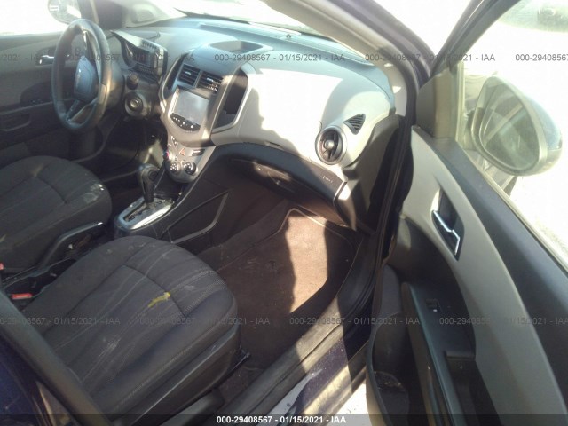 Photo 4 VIN: 1G1JC5SH7F4166585 - CHEVROLET SONIC 