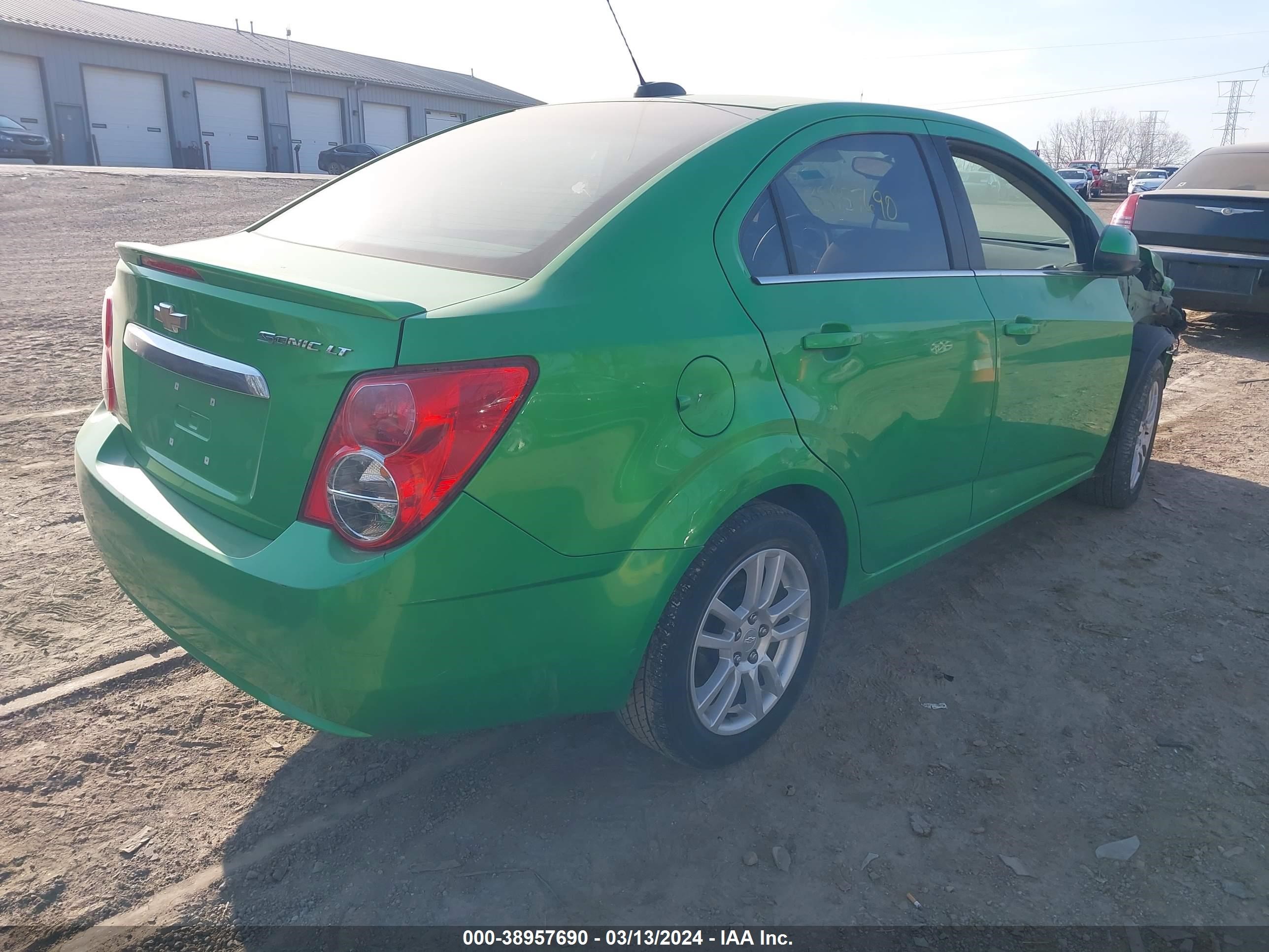 Photo 3 VIN: 1G1JC5SH7F4219186 - CHEVROLET SONIC 