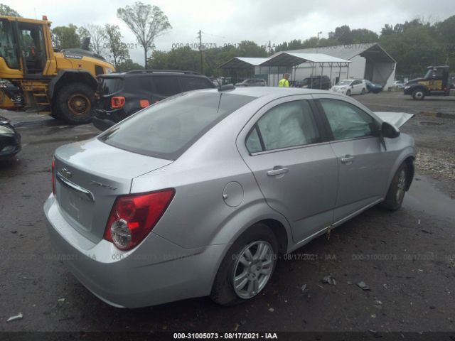 Photo 3 VIN: 1G1JC5SH7G4158004 - CHEVROLET SONIC 