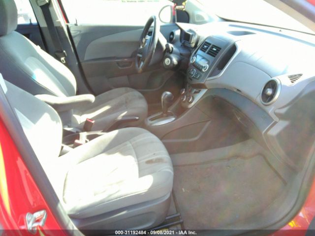 Photo 4 VIN: 1G1JC5SH8C4106682 - CHEVROLET SONIC 