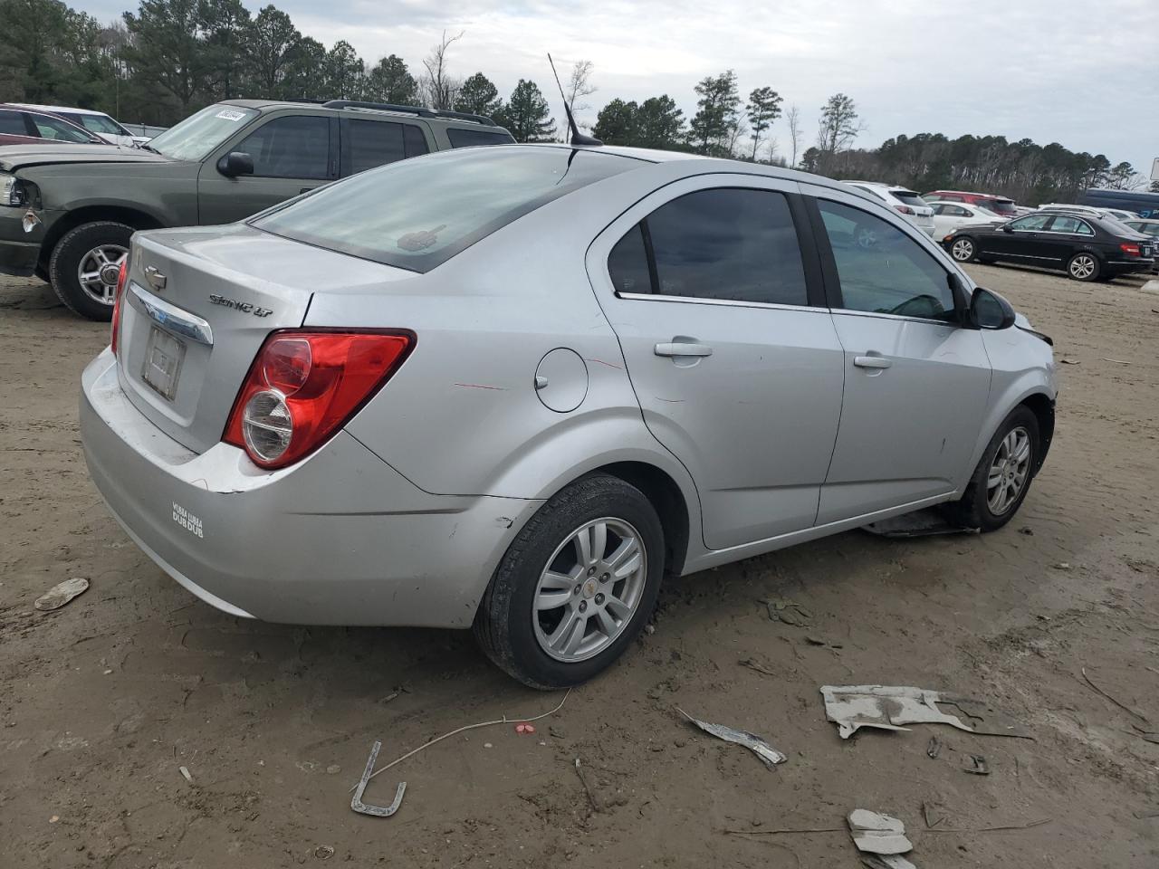 Photo 2 VIN: 1G1JC5SH8C4118864 - CHEVROLET SONIC 