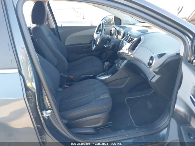 Photo 4 VIN: 1G1JC5SH8D4167175 - CHEVROLET SONIC 