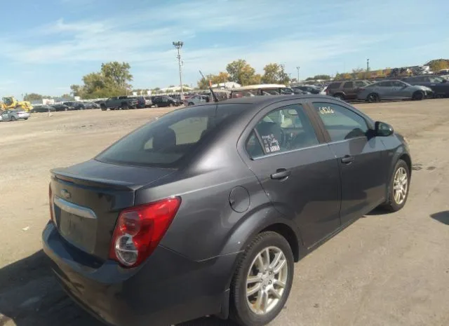 Photo 3 VIN: 1G1JC5SH8D4207917 - CHEVROLET SONIC 