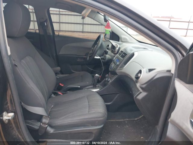 Photo 4 VIN: 1G1JC5SH8E4235783 - CHEVROLET SONIC 