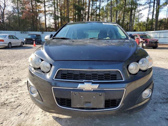 Photo 4 VIN: 1G1JC5SH8F4156888 - CHEVROLET SONIC LT 