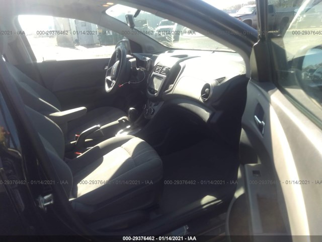 Photo 4 VIN: 1G1JC5SH8F4163839 - CHEVROLET SONIC 