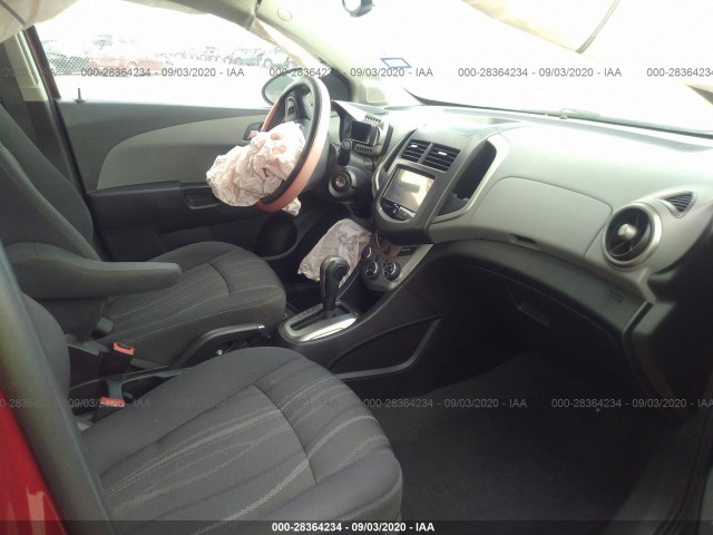 Photo 4 VIN: 1G1JC5SH8F4181354 - CHEVROLET SONIC 