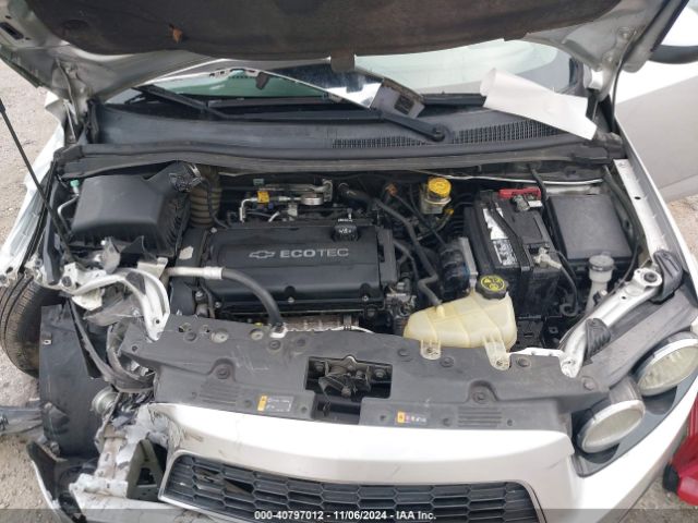 Photo 9 VIN: 1G1JC5SH8F4213915 - CHEVROLET SONIC 