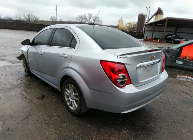 Photo 2 VIN: 1G1JC5SH8F4220430 - CHEVROLET SONIC 