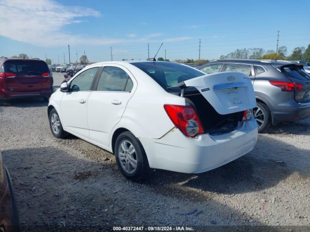 Photo 2 VIN: 1G1JC5SH8G4111029 - CHEVROLET SONIC 