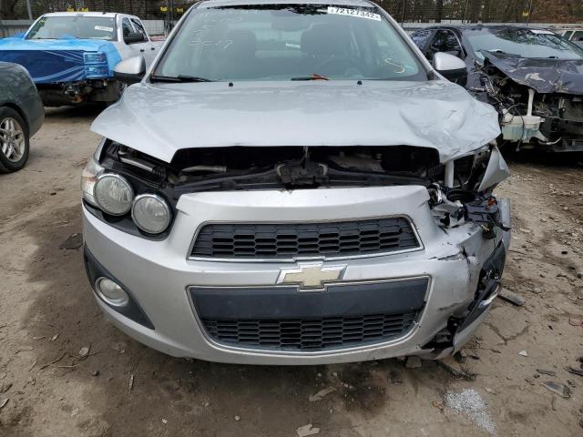 Photo 4 VIN: 1G1JC5SH9D4203519 - CHEVROLET SONIC LT 