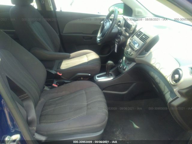 Photo 4 VIN: 1G1JC5SH9D4240909 - CHEVROLET SONIC 