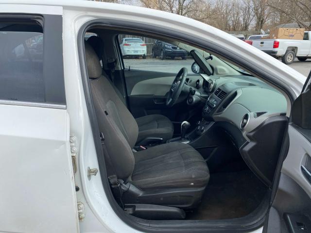 Photo 4 VIN: 1G1JC5SH9E4161287 - CHEVROLET SONIC LT 