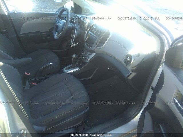 Photo 4 VIN: 1G1JC5SH9E4166988 - CHEVROLET SONIC 