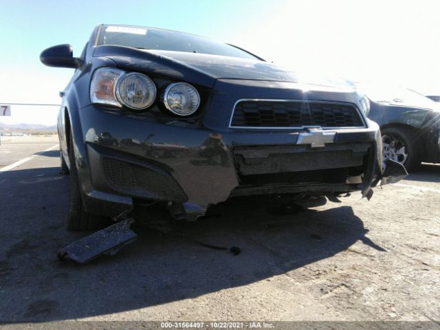 Photo 5 VIN: 1G1JC5SH9E4172144 - CHEVROLET SONIC 